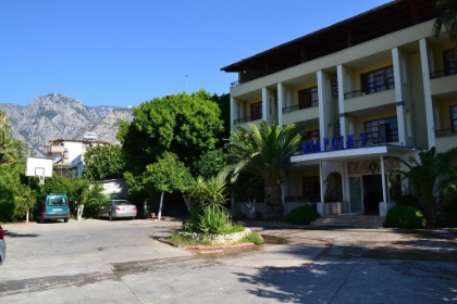 *HOTEL BELPOINT (BB) 4