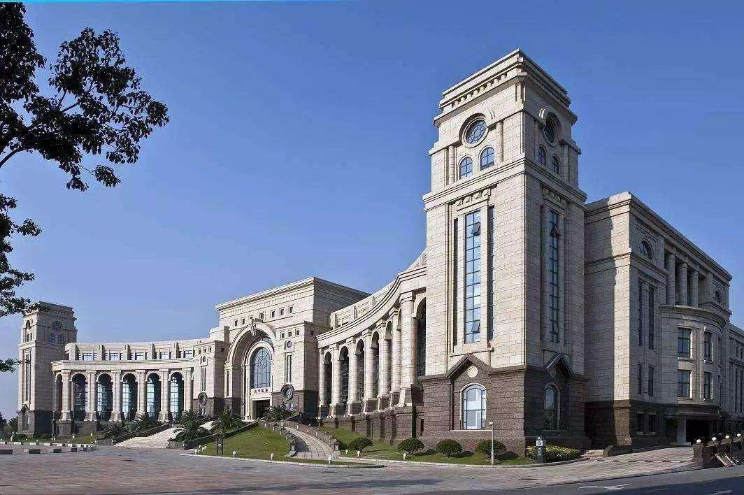 دانشگاه فودان چین Fudan University 